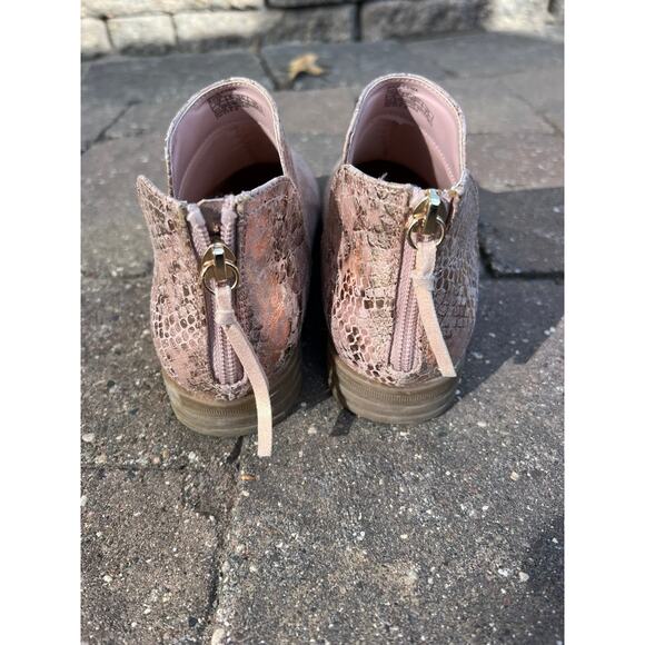 Kenneth Cole Reaction pink, gold snake print booties girls size 4, ladies 7 - Picture 4 of 6